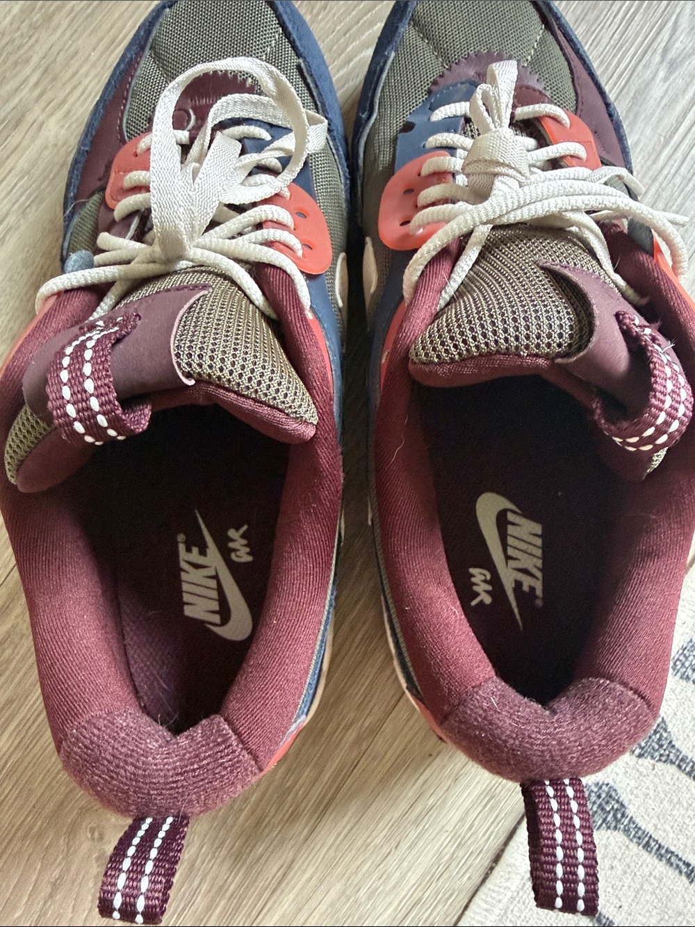 Nike Air Max Sneakers in Maroon Navy and Cream - Picture 6 of 7